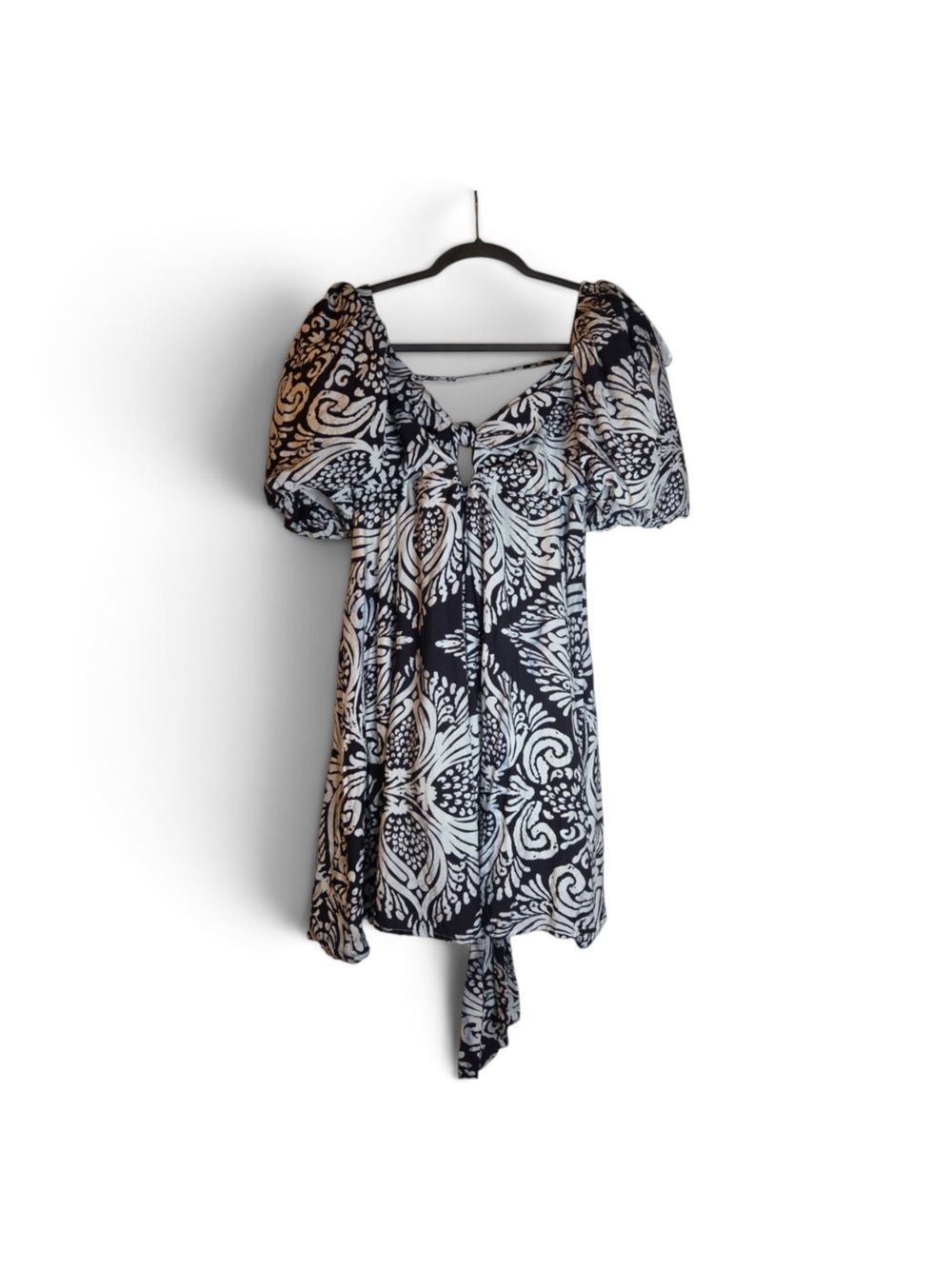 Fashion Nova Black & White Puff-Sleeve Tie-Front Tunic Dress